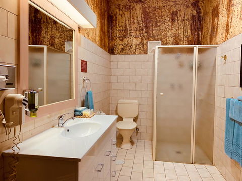 Desert Cave Hotel - Hervey Bay Accommodation 5