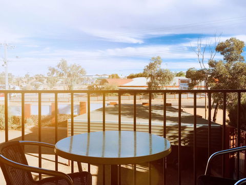 Desert Cave Hotel - Hervey Bay Accommodation 0