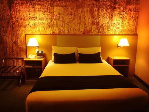 Desert Cave Hotel - Hervey Bay Accommodation 38
