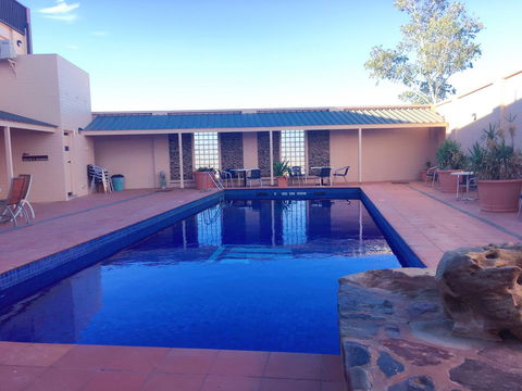 Desert Cave Hotel - Hervey Bay Accommodation 44
