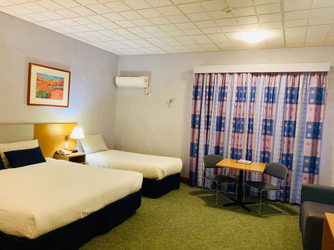 Desert Cave Hotel - Hervey Bay Accommodation 32