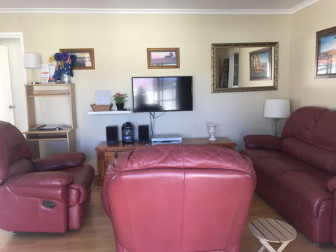 Boomerang Beach House - Tourism Hervey Bay 5