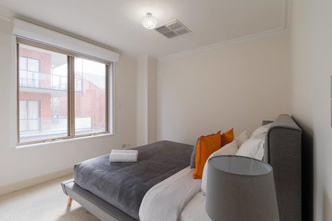 One Bedroom In Adelaideâ€™s East End FREE WIFI*Netflix*Parking - Tourism Hervey Bay 9