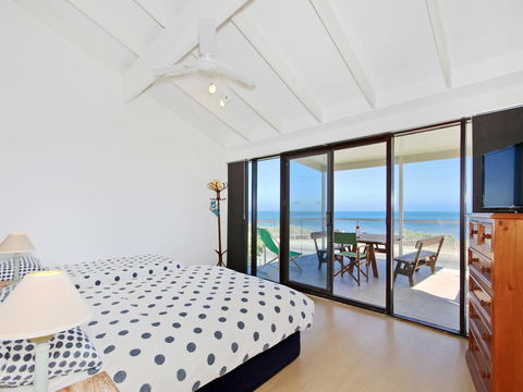 Pearl By The Sea - Tourism Hervey Bay 7