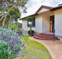 Annie's Balquhidder Cottage - Tourism Hervey Bay