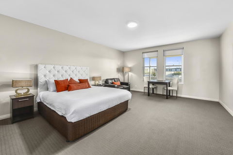 Robe Marina Accommodation - Tourism Hervey Bay 9