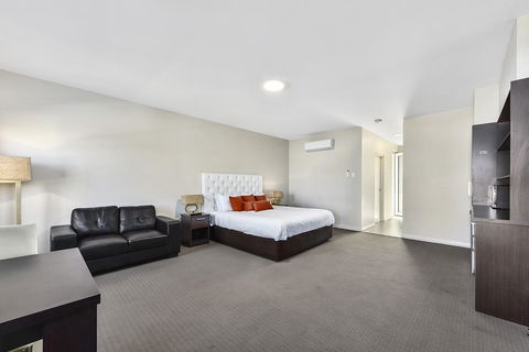 Robe Marina Accommodation - Tourism Hervey Bay 12