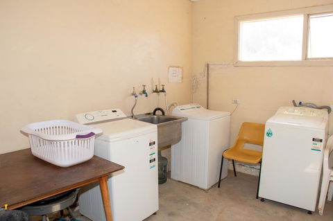 Kimba Units - Tourism Hervey Bay 1