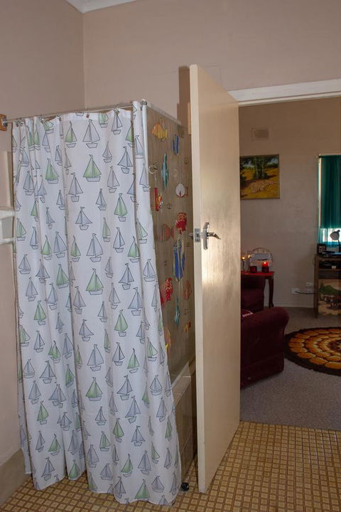 Kimba Units - Tourism Hervey Bay 11