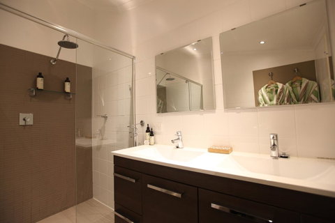 One Tree Bed And Breakfast - Hervey Bay Accommodation 20