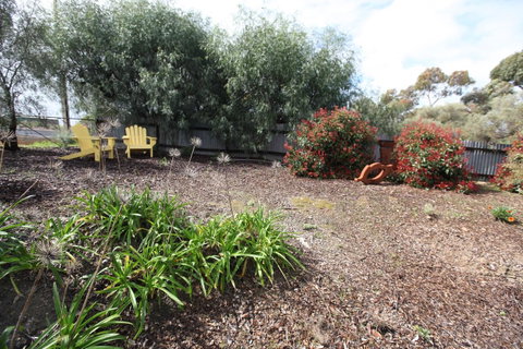 One Tree Bed And Breakfast - Hervey Bay Accommodation 4
