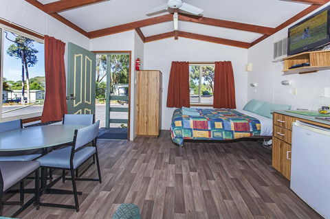 Echo Holiday Parks - Naracoorte - Hervey Bay Accommodation 43