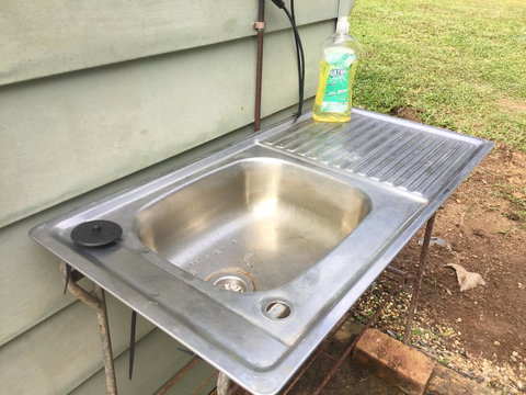 A Peaceful Cabin In The Country - Tourism Hervey Bay 9