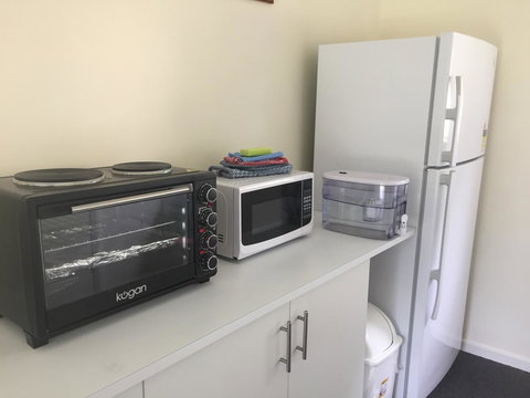 A Peaceful Cabin In The Country - Tourism Hervey Bay 7