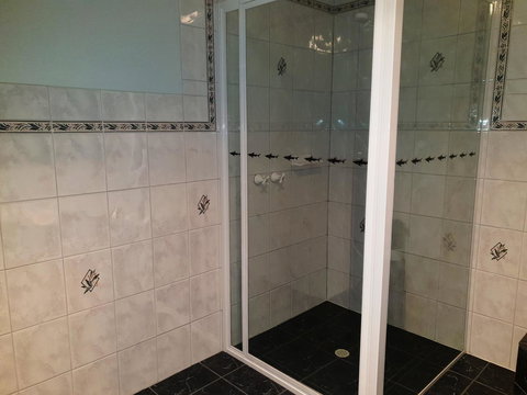 Rocks Retreat House With Sea Views - Hervey Bay Accommodation 16