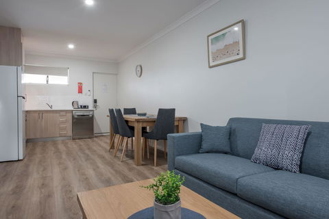 Jurien Bay Motel Apartments - Hervey Bay Accommodation 7