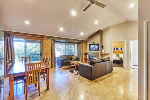 Eight Willows Retreat - Tourism Hervey Bay 12