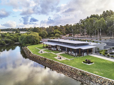 Eight Willows Retreat - Tourism Hervey Bay 28