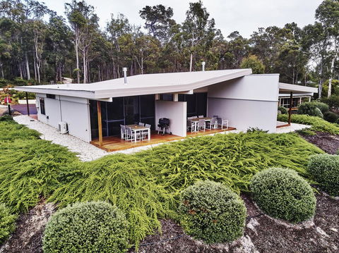 Eight Willows Retreat - Tourism Hervey Bay 24