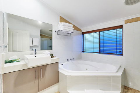 Eight Willows Retreat - Tourism Hervey Bay 17