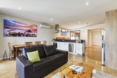 Eight Willows Retreat - Tourism Hervey Bay 8