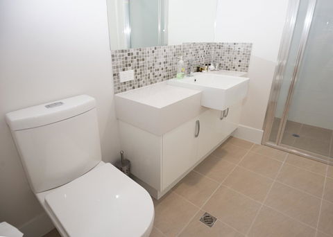 Yaran Suites - Tourism Hervey Bay 5