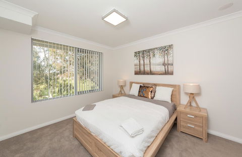 Yaran Suites - Tourism Hervey Bay 12