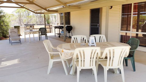 Kanga Cottage - Hervey Bay Accommodation 6