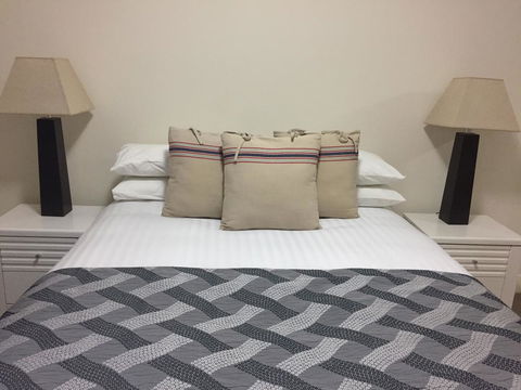 Parklane Apartments - Tourism Hervey Bay 9