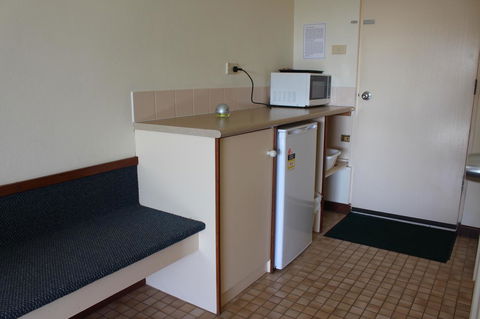 Karri Forest Motel - Tourism Hervey Bay 34