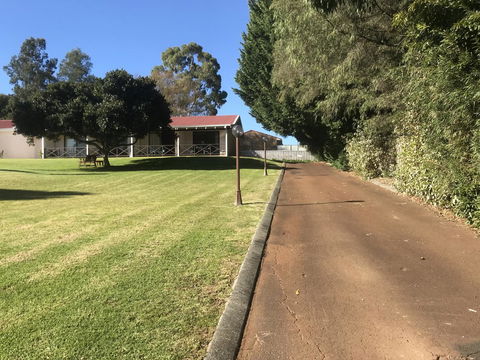 Karri Forest Motel - Tourism Hervey Bay 2