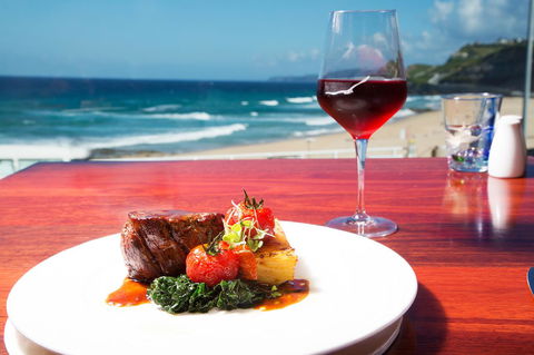 Noah\'s On The Beach - Tourism Hervey Bay 5