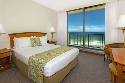 Noah\'s On The Beach - Tourism Hervey Bay 6