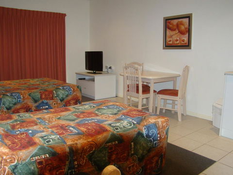 Dunsborough Central Motel - Hervey Bay Accommodation 19