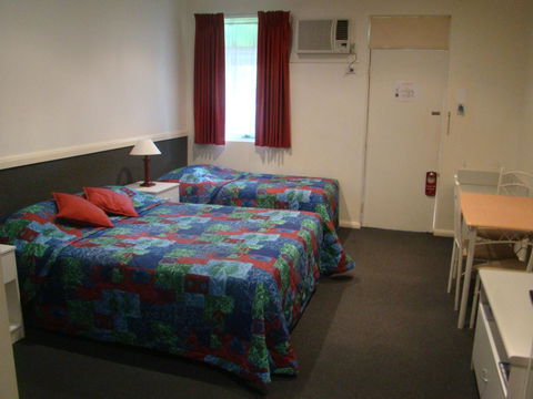 Dunsborough Central Motel - Hervey Bay Accommodation 30