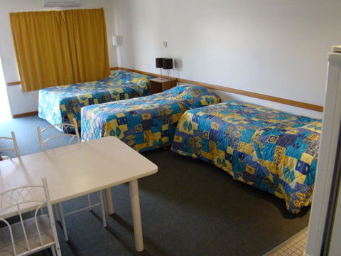 Dunsborough Central Motel - Hervey Bay Accommodation 35