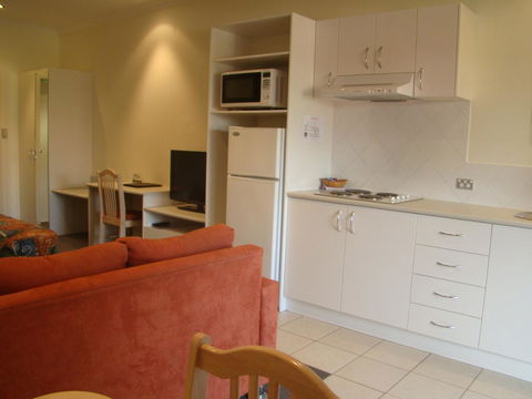 Dunsborough Central Motel - Hervey Bay Accommodation 32