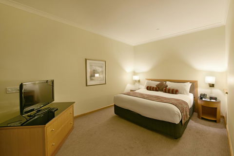 Duxton Hotel Perth - Hervey Bay Accommodation 10