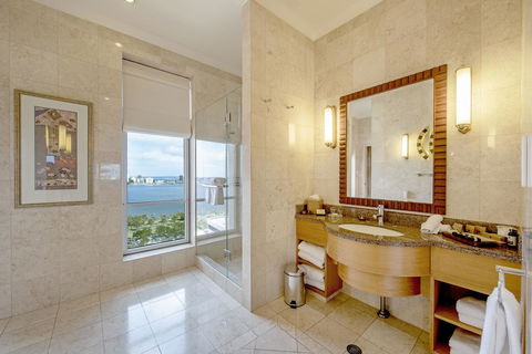 Duxton Hotel Perth - Hervey Bay Accommodation 13