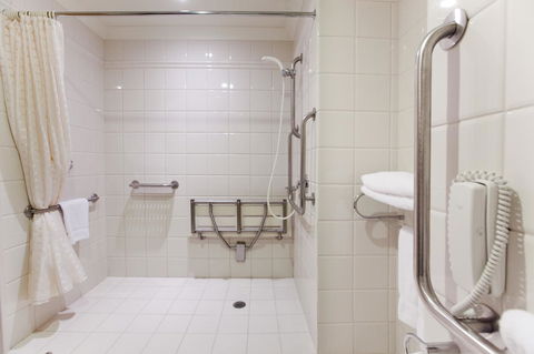 Duxton Hotel Perth - Hervey Bay Accommodation 4