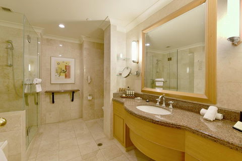 Duxton Hotel Perth - Hervey Bay Accommodation 18