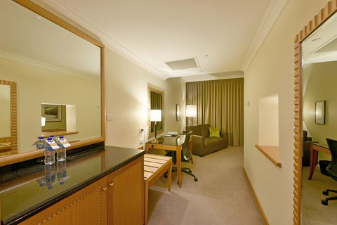 Duxton Hotel Perth - Hervey Bay Accommodation 12