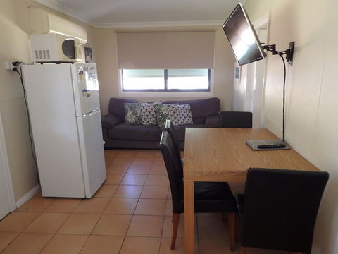 Lazy Lobster Holiday Units & Chalets - Tourism Hervey Bay 5