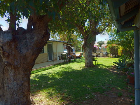 Lazy Lobster Holiday Units & Chalets - Tourism Hervey Bay 32