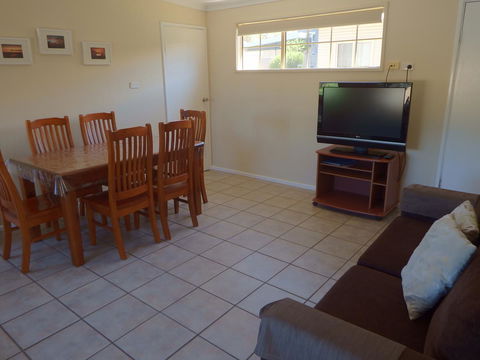 Lazy Lobster Holiday Units & Chalets - Tourism Hervey Bay 31