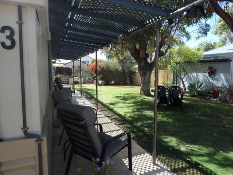 Lazy Lobster Holiday Units & Chalets - Tourism Hervey Bay 9