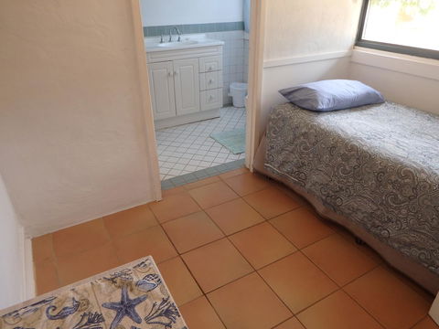 Lazy Lobster Holiday Units & Chalets - Tourism Hervey Bay 12