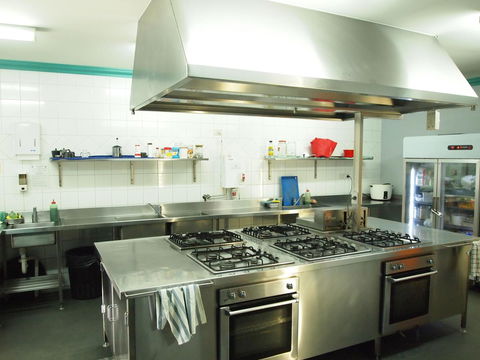 The Emperors Crown Hostel - Hervey Bay Accommodation 28