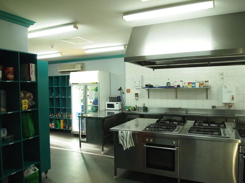 The Emperors Crown Hostel - Hervey Bay Accommodation 41