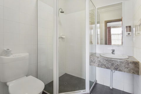 The Emperors Crown Hostel - Hervey Bay Accommodation 20